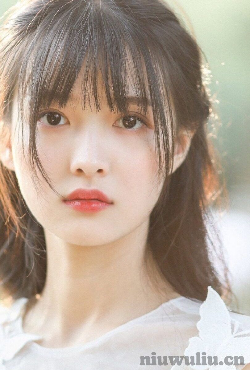 人妻插入-人妻的微妙角色，在爱与责任间游走的艺术